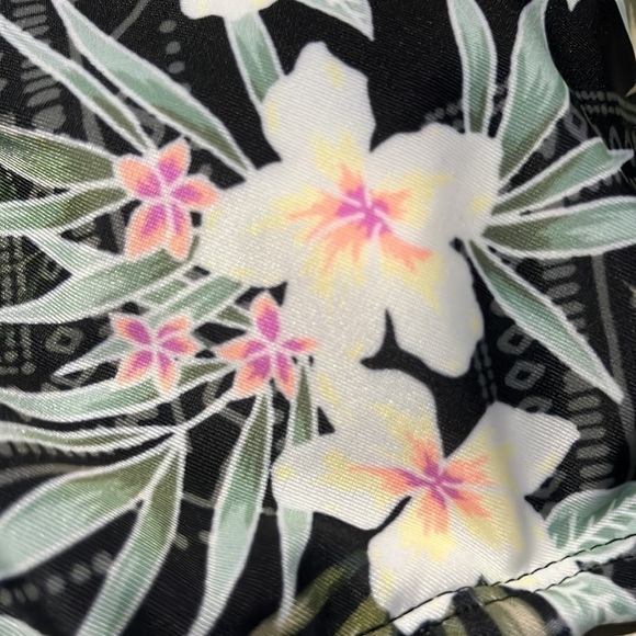 Hot Water Swimsuit Boho Blooms Monokini One Piece - Picture 6 of 8